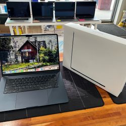 Apple MacBook Air 15” M3 2024 8GB 500GB SSD Fully Functional IN BOX