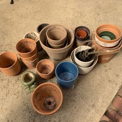 Assorted Plant Pots – $1 Each or $10 for the Whole Lot! 🪴