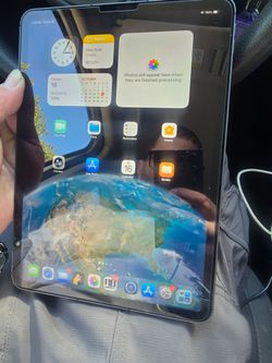 Apple iPad Pro 11-inch (3rd Generation) Wi-Fi + Cellular