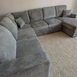 New Sleeper Sectional Sofa Bed Couch! USB! Storage! Free Delivery 🚚!