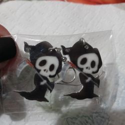 BRAND NEW REAPER EARRINGS