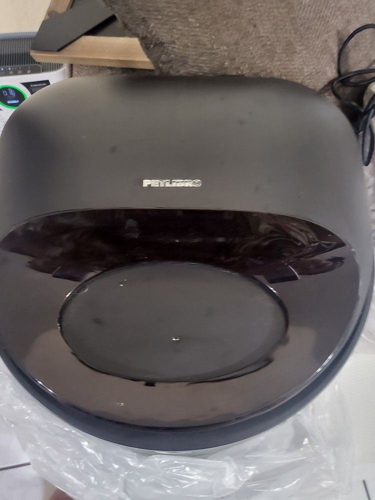 Petlibro Cat Feeder 