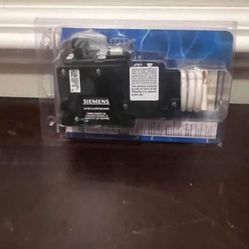 (NEW IN UNOPENED PACKAGE) Siemens QF230AP 30 Amp, 2 Pole, 120/240V Ground Fault Circuit Interrupter with Self Test and Lockout Feature.  