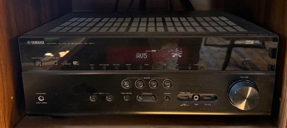 Yamaha  RX-V677 Audio Receiver