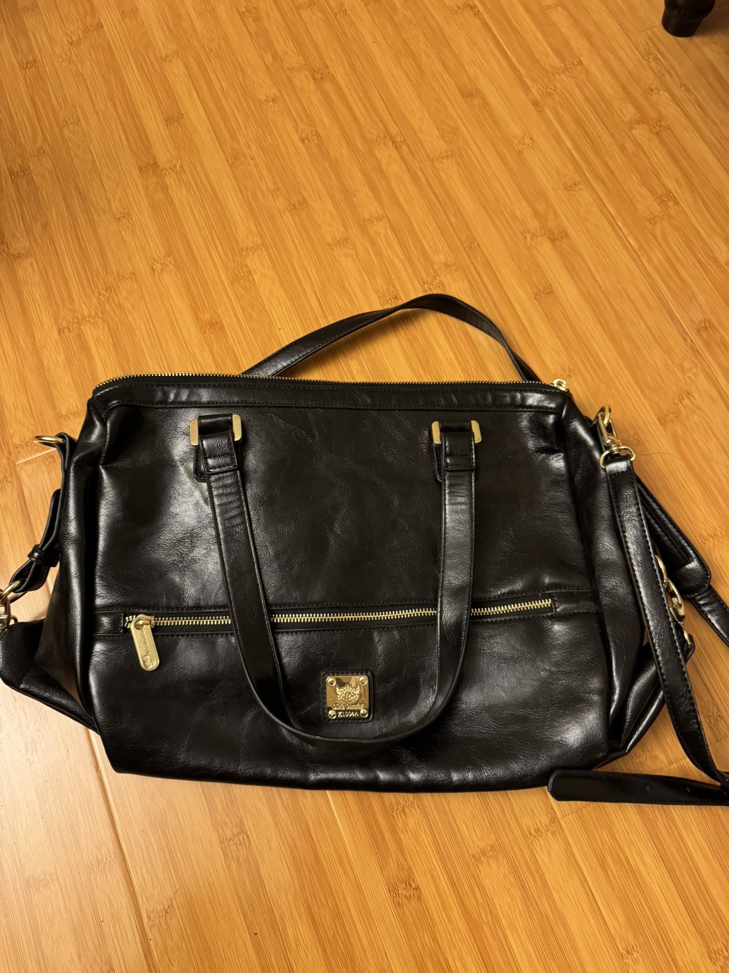 New Olivia Dorothy Men’s Leather Messenger Bag