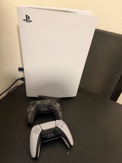 PS5 disc edition and PlayStation portal bundle