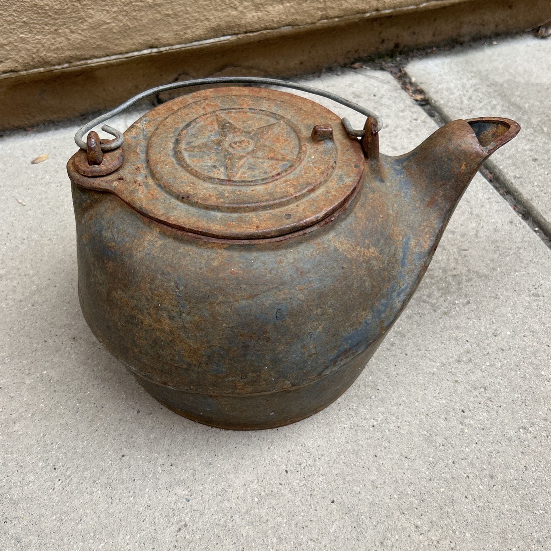 Antique Iron Kettle for Sale in San Diego, CA OfferUp