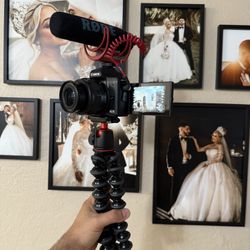 Canon EOS M50 Mirrorless Digital Camera with 15-45mm Lens (Black)