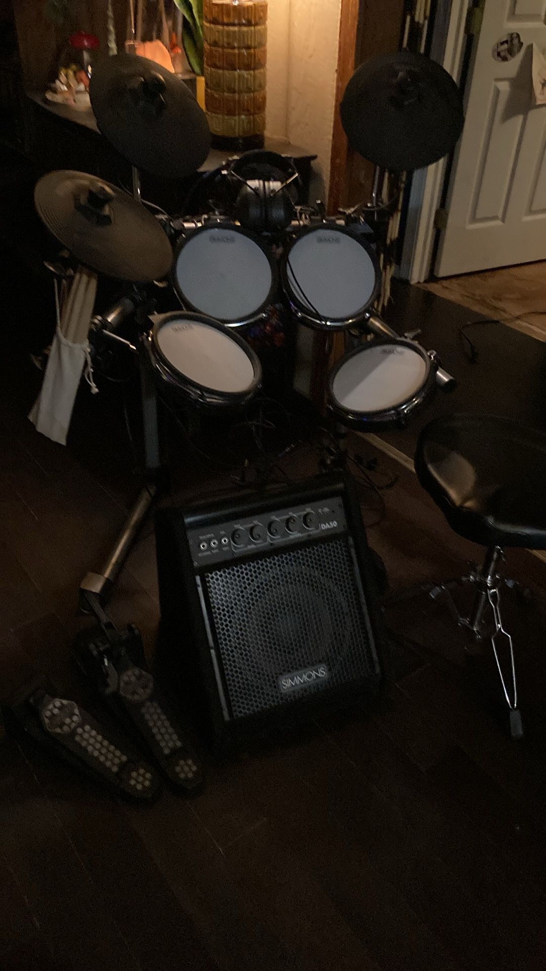 Simmons Electric Drum Set, Everything You Need