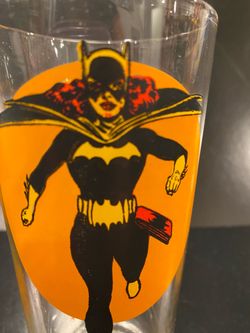 1976 Pepsi Drinking Glass Bat Girl DC Comics Super Series Batgirl 6 ¼” high crisp colors