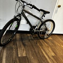 Huffy Granite Mountain Bike 24 In Gray N Green