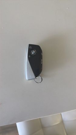 BMW I7 key