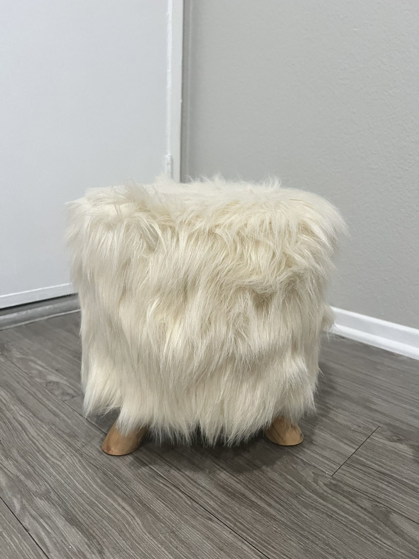 Furry stool