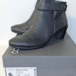 Ecco Ankle Boots Reptile Scale Side Zip Black Leather Womens 10-10.5 EU 41 NEW