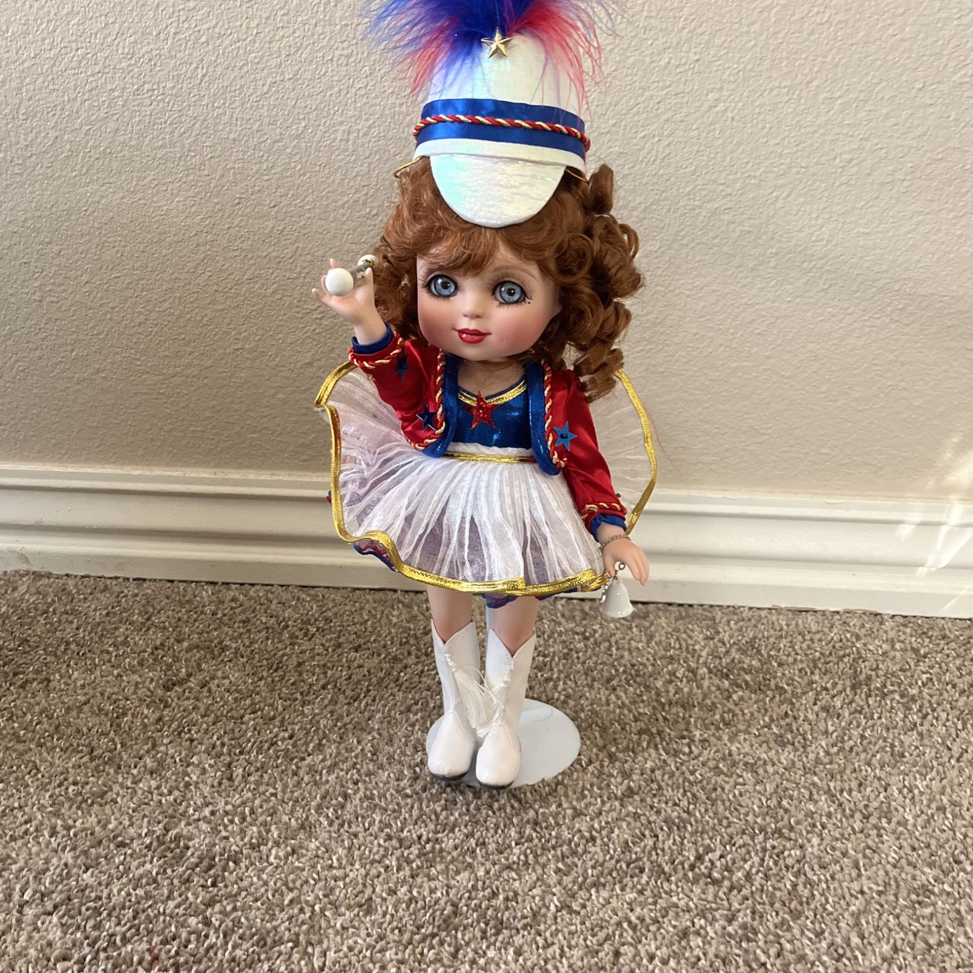Adora Parade Belle