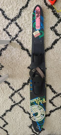 vintage Connelly F44 Craze waterski from the 1980s, designed for hotdogging freestyle maneuvers.