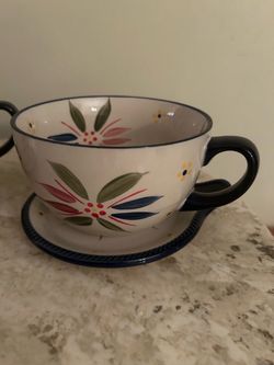 Soup bowls with saucers