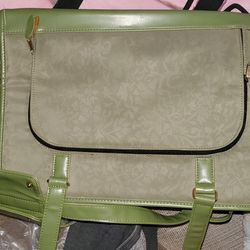 New Pet Purse Carrier