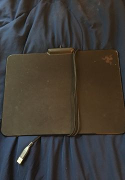 Gaming mouse pad with L E D lighting