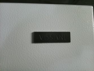 Vissani Refrigerator 