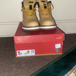 Puma boots