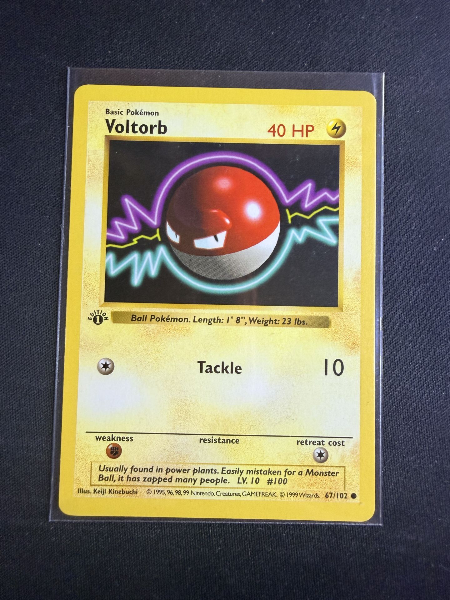 Voltorb 067/102 Base Set (Shadowless) Regular FIRST EDITION