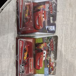 Disney Cars McQueen Determined & With Pit Stop Barrier 