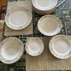China Set In Excellent Condition 