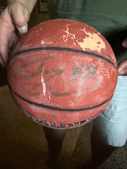 Shaquille O’Neal signed Basketball