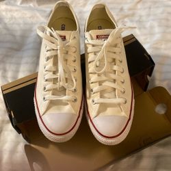 Converse All-Stars Men’s 10 1/2 Women’s 12 1/2