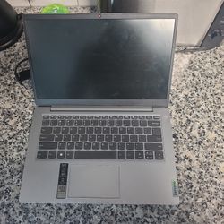 Lenovo ideapad 1i