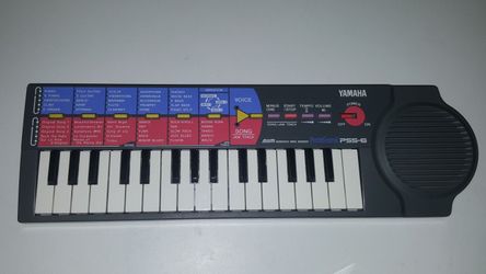 Portable Yamaha PSS-6 Keyboard 