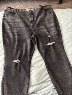 Old navy faded blackdistressed skinny jean size 38