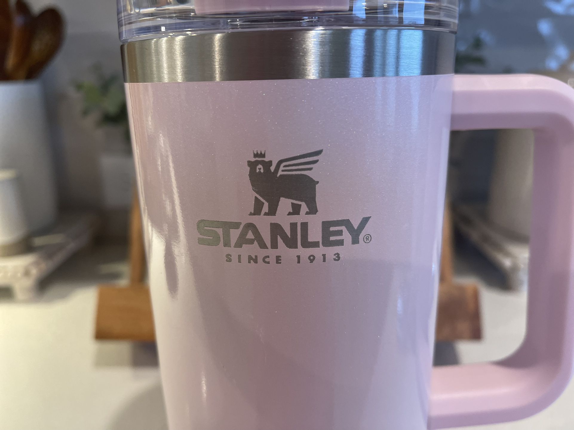 Stanley Travel Quencher “ Petal Coral Ombré “ 40oz for Sale in Cypress, TX  - OfferUp