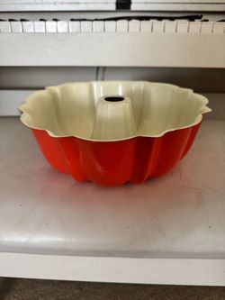 Red Nonstick Bundt Cake Pan
