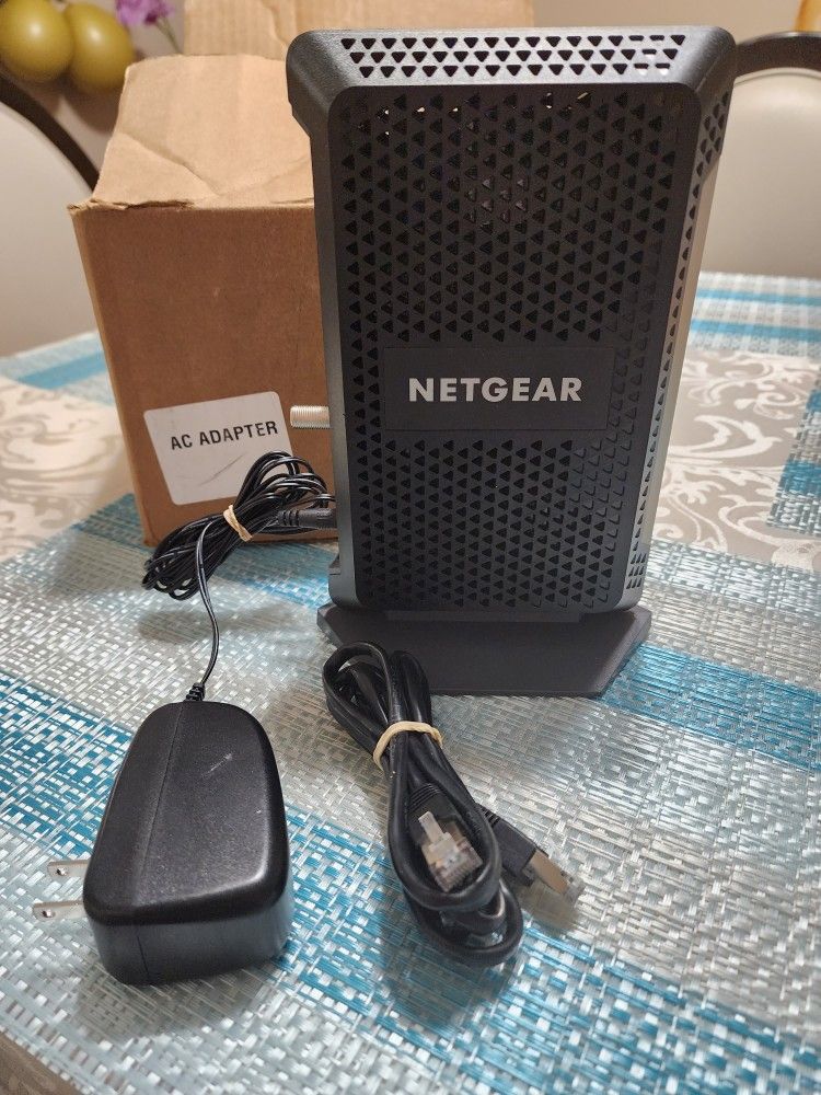 NETGEAR Cable Modem DOCSIS 3.1 (CM1000)