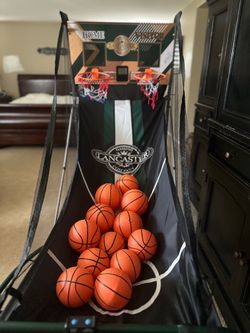 Basketball gaming machine