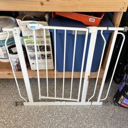Regalo Child Gate 36”