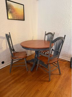 Thomasville Rustic Dinning Table