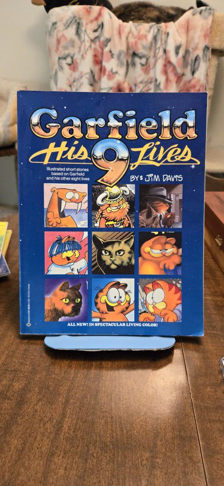 Garfield His 9 Lives Jim Davis First Edition 1984