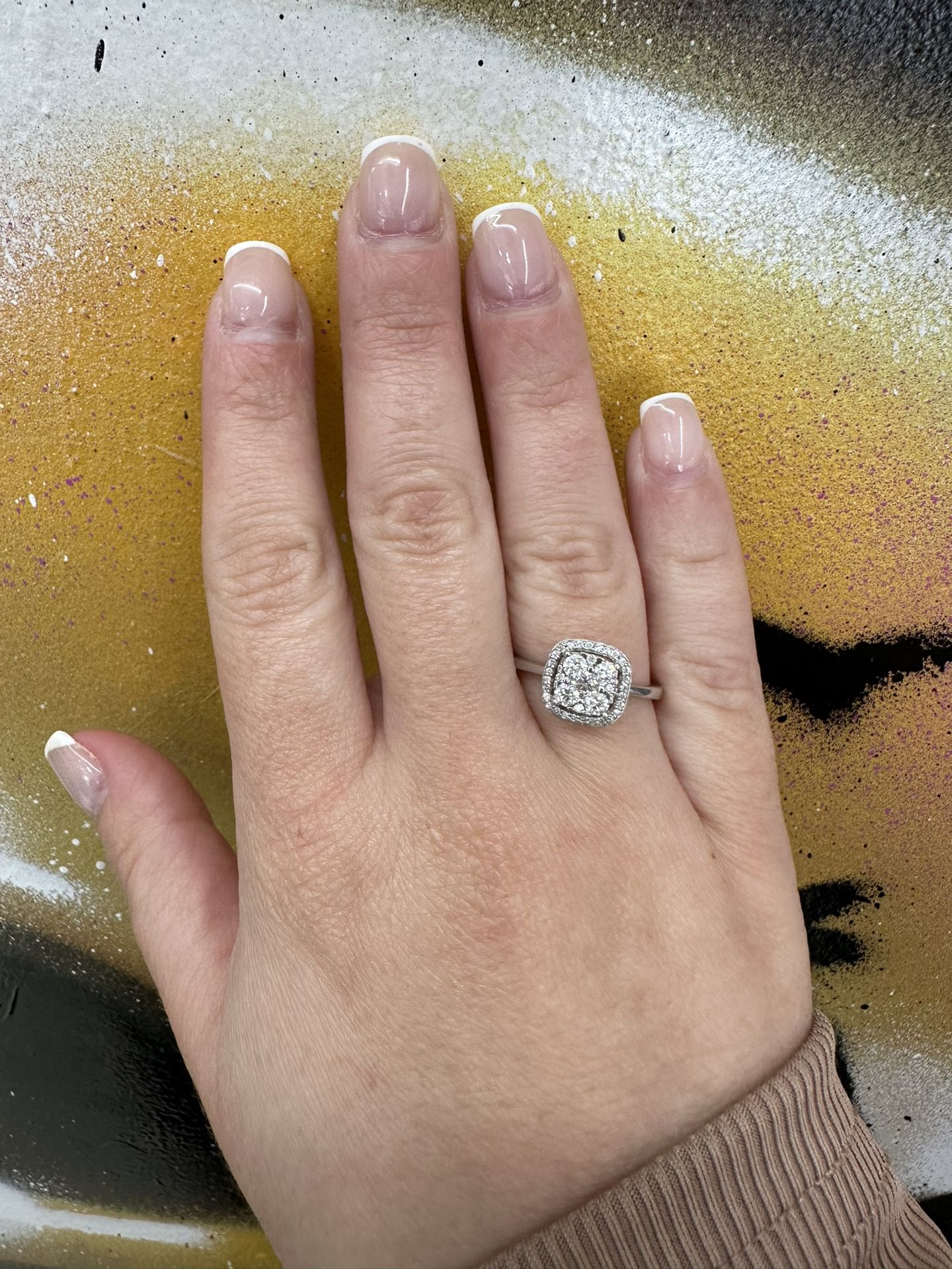 18k DIAMOND RING