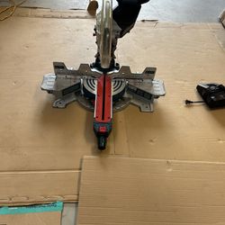 10-inch 8-amp 18-volt dual bevel sliding compound cordless miter saw