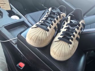 Adidas superstar, size 11,
