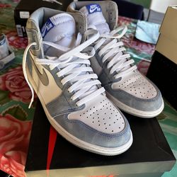 Jordan 1 hyper royal