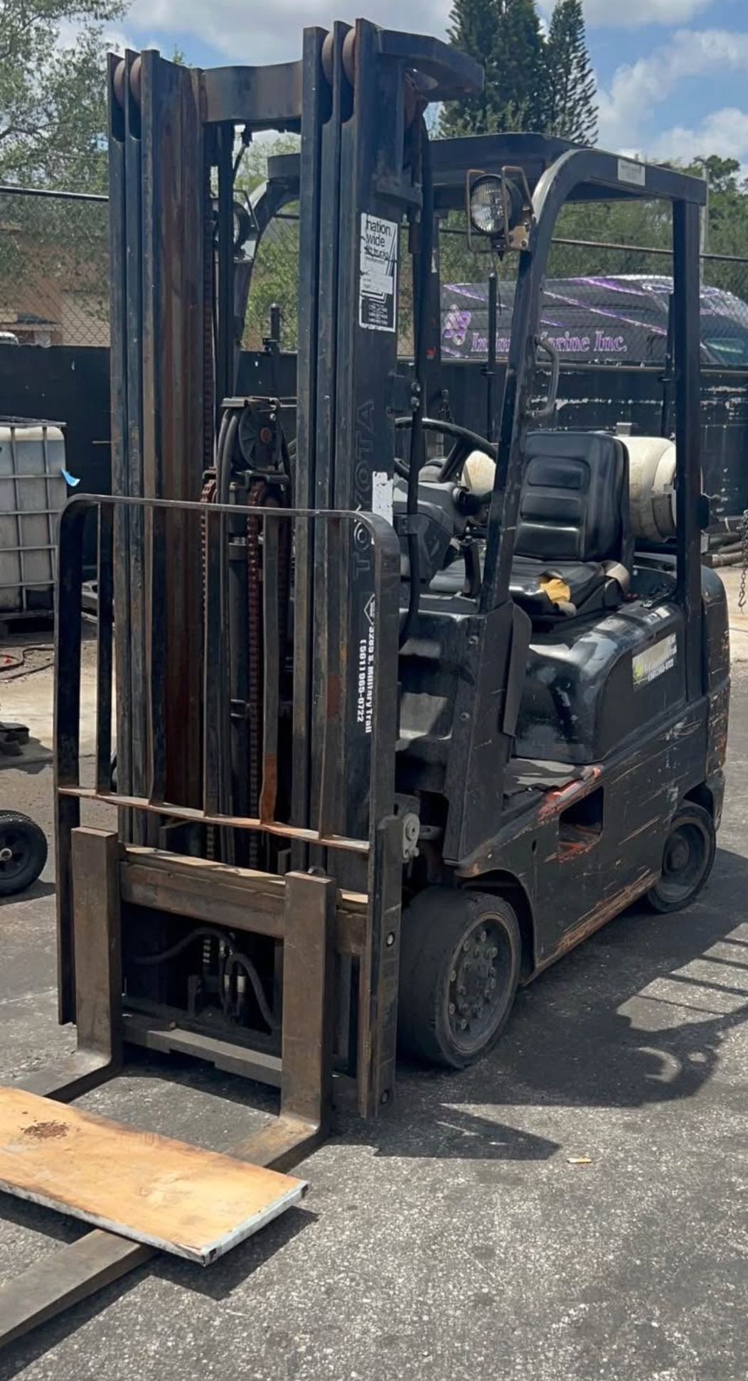 Toyota 3 Stage Forklift