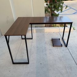 New In Box 57x44x30 Inch Tall L Shape Corner Office Computer Desk Table Brown Furniture