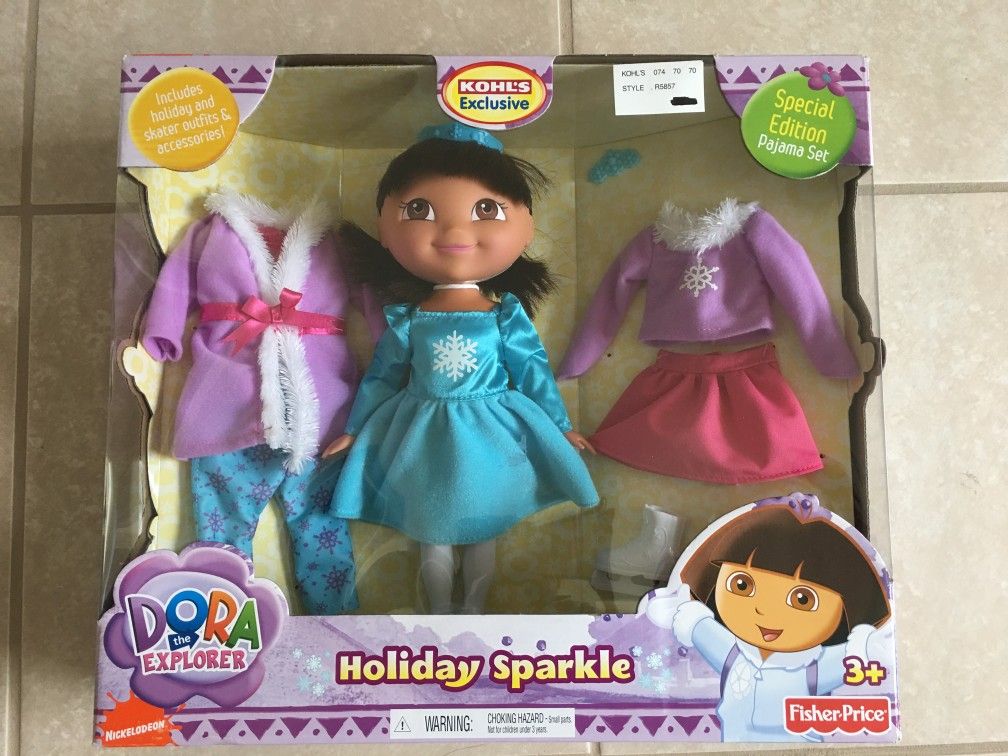 *BRAND NEW* Fisher Price Dora Holiday Sparkle Doll Set with Special Edition Pajama Set