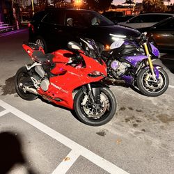 Ducati 899 V2 With Accessories Included