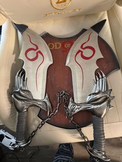 God of War Blades of Chaos Replica Set