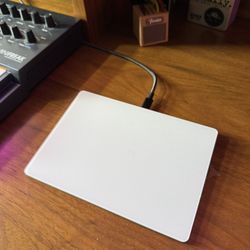 Apple Magic Trackpad 2